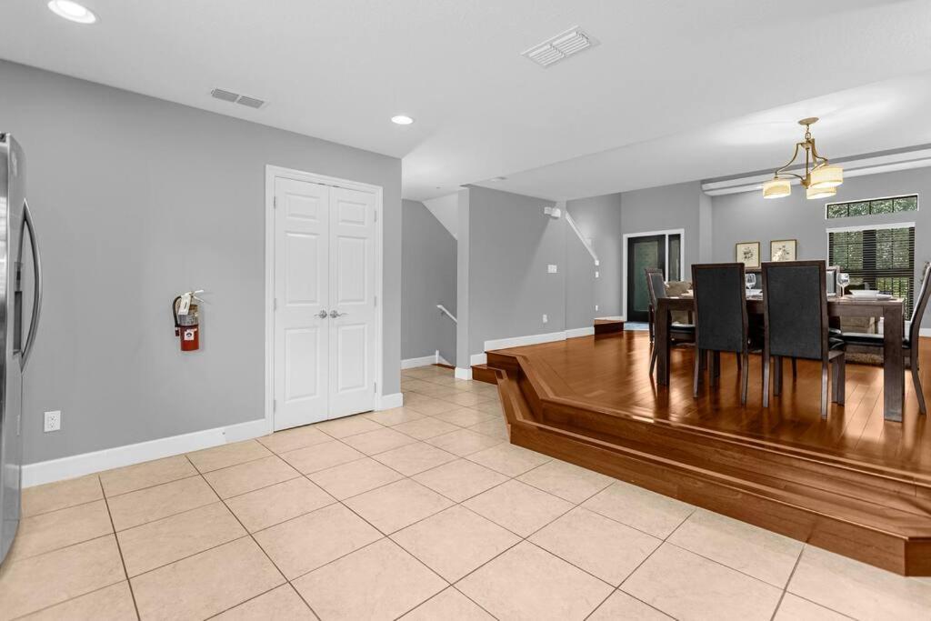 Vibrant 4Br Family Townhome 1 Mile From Disney World And Disney Springs Orlando Exterior foto